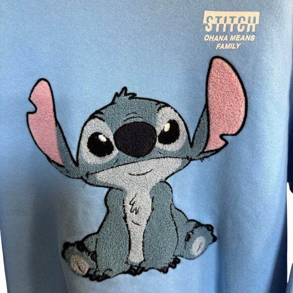 Disney Stitch Embroidered Sweatshirt Fleece Lined XL Blue L/S Whimsical Whimsy - Picture 2 of 7